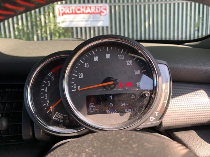 2025 Mini Hatch