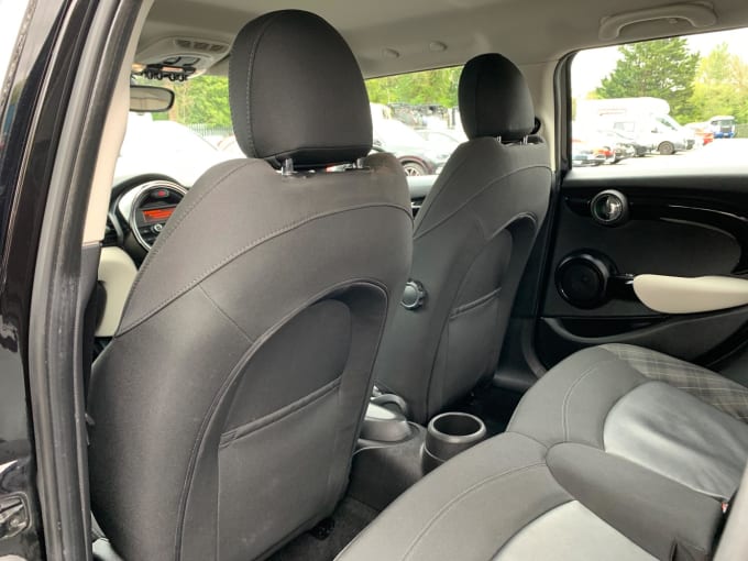 2025 Mini Hatch
