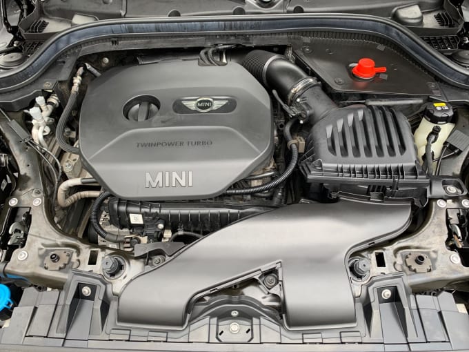 2025 Mini Hatch
