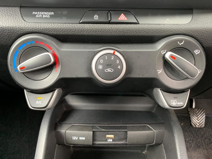 2025 Kia Stonic