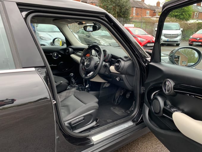 2025 Mini Hatch