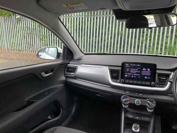 2025 Kia Stonic