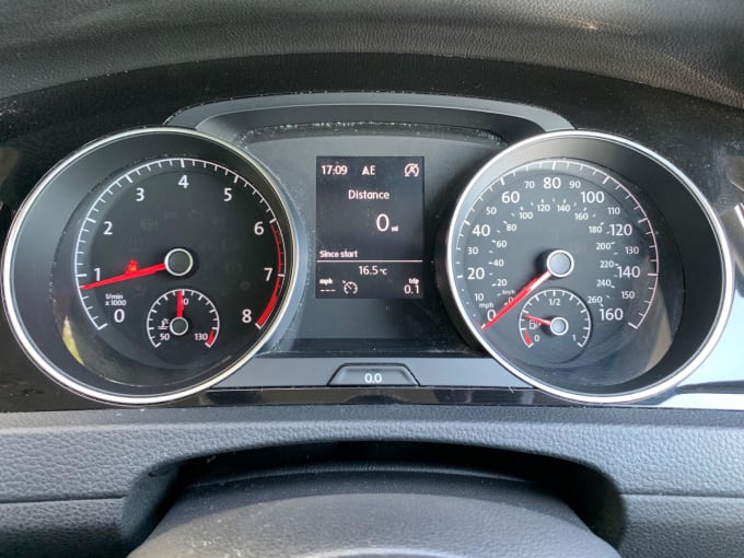 2025 Volkswagen Golf