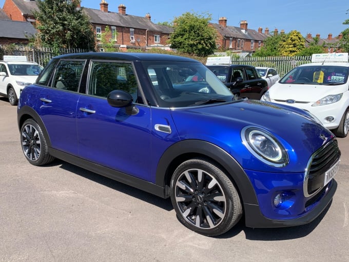 2025 Mini Hatch