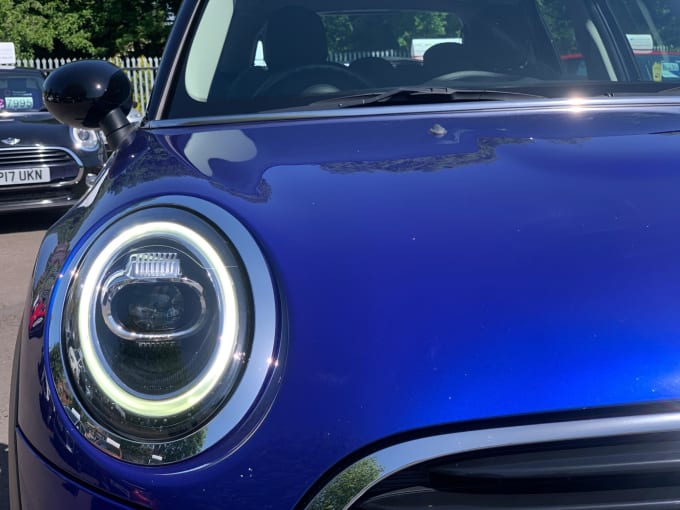 2025 Mini Hatch
