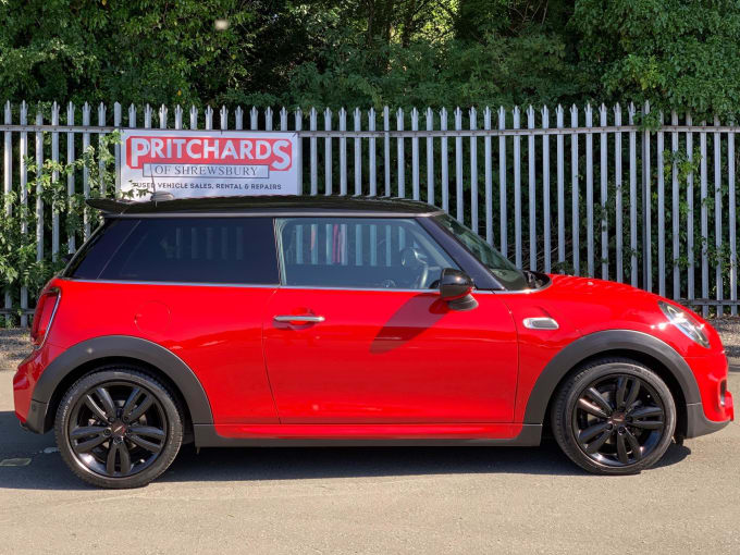 2025 Mini Hatch