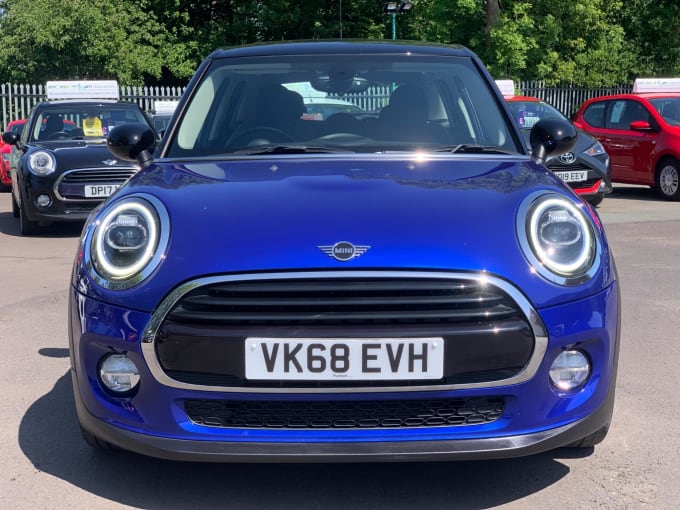 2025 Mini Hatch