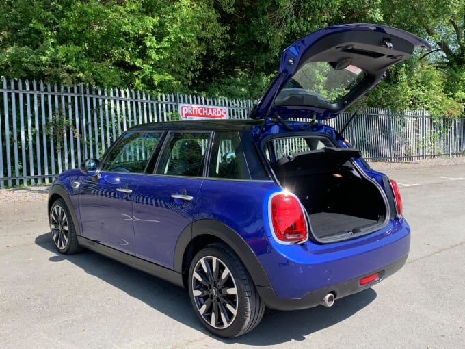 2025 Mini Hatch