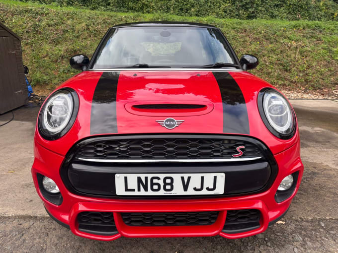 2018 Mini Hatch