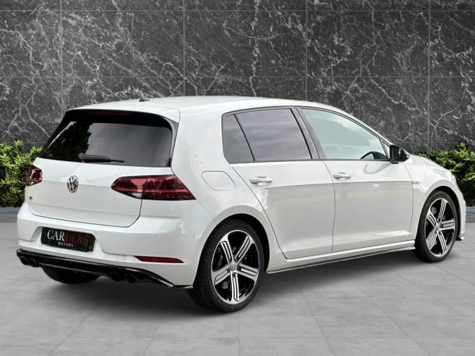 2024 Volkswagen Golf