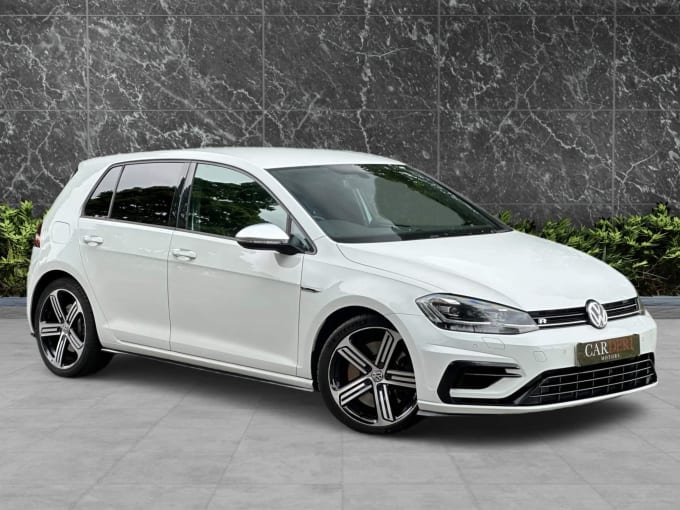 2024 Volkswagen Golf