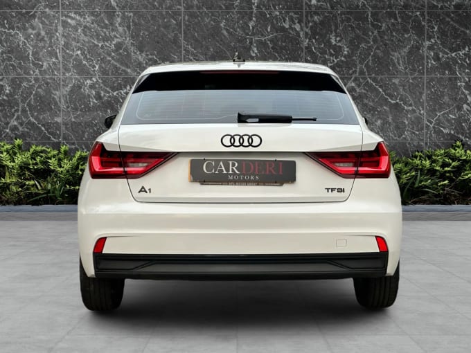 2024 Audi A1