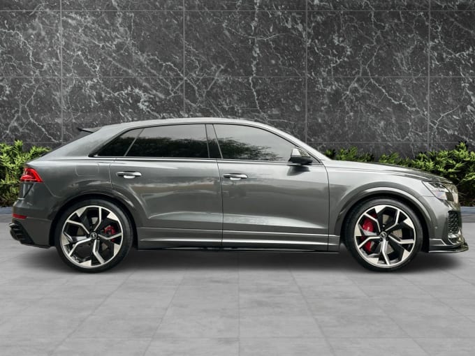 2024 Audi Rs Q8