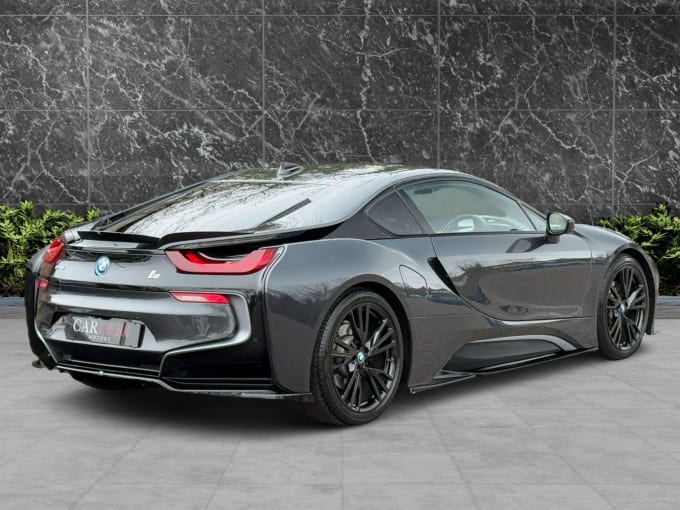 2025 BMW I8