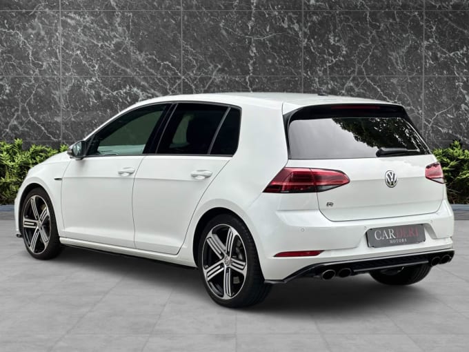 2024 Volkswagen Golf