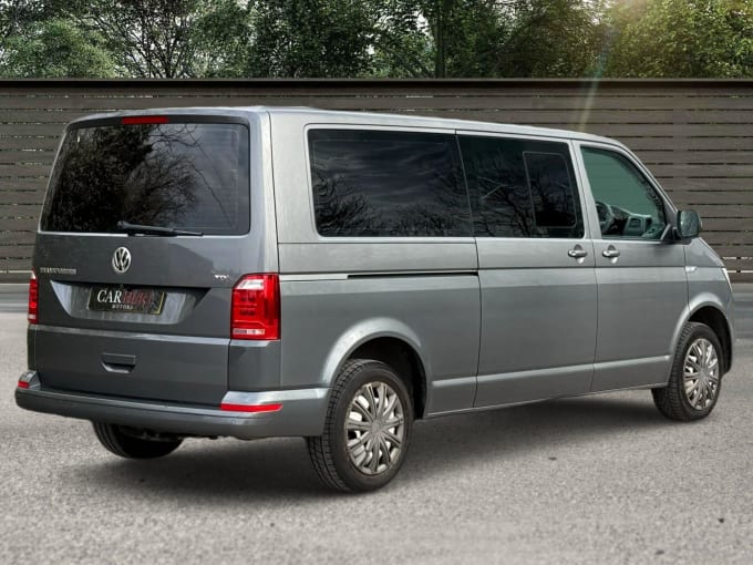 2025 Volkswagen Transporter Shuttle