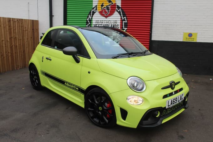 2025 Abarth 595c