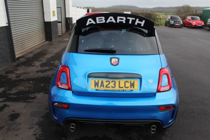 2025 Abarth 695