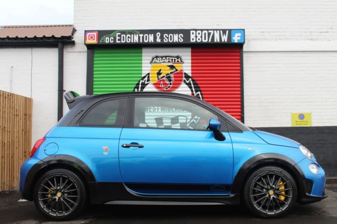 2025 Abarth 695