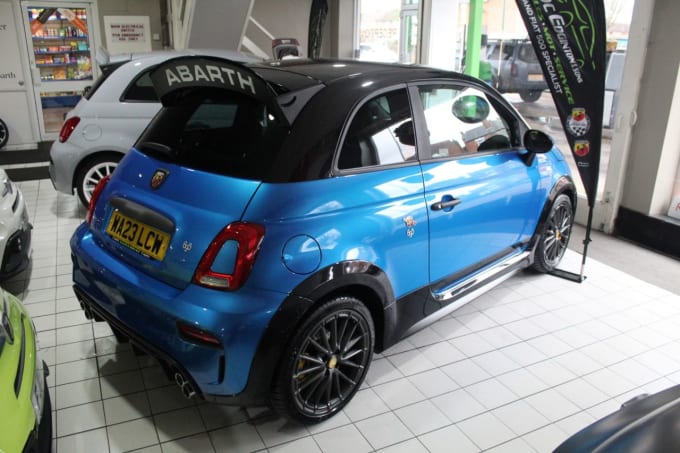 2025 Abarth 695