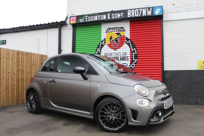 2025 Abarth 695