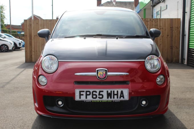 2025 Abarth 595