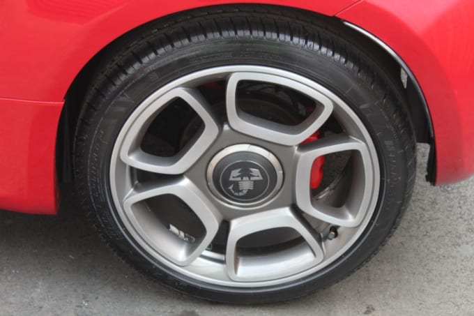 2025 Abarth 595