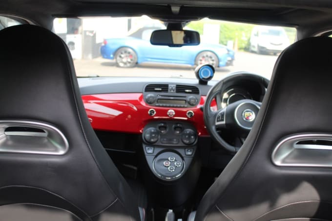 2025 Abarth 595