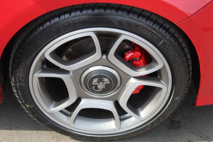 2025 Abarth 595