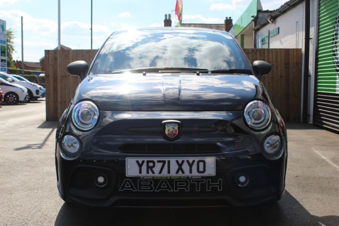 2025 Abarth 595