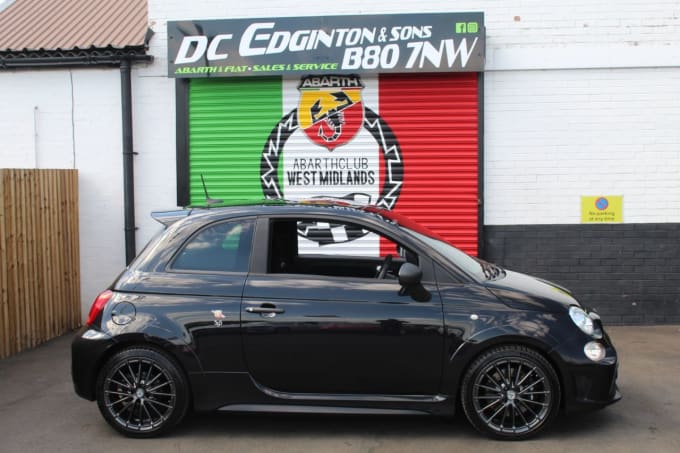 2025 Abarth 595