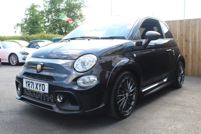 2025 Abarth 595