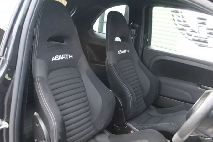 2025 Abarth 595