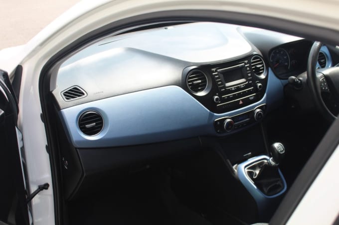 2025 Hyundai I10