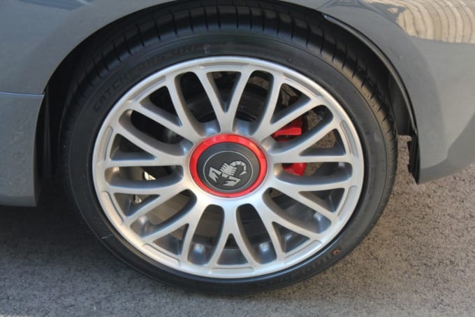 2025 Abarth 595
