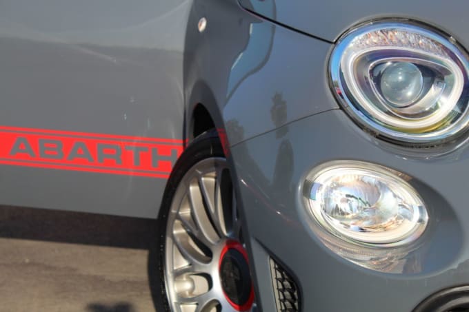 2025 Abarth 595