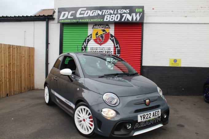 2025 Abarth 595