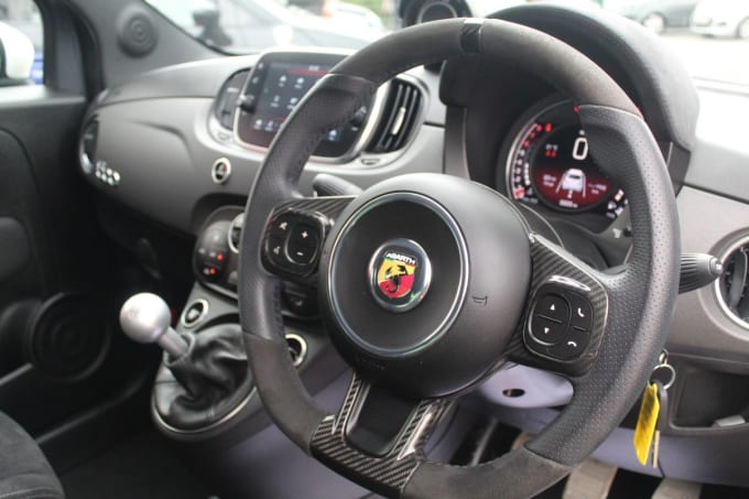 2025 Abarth 595