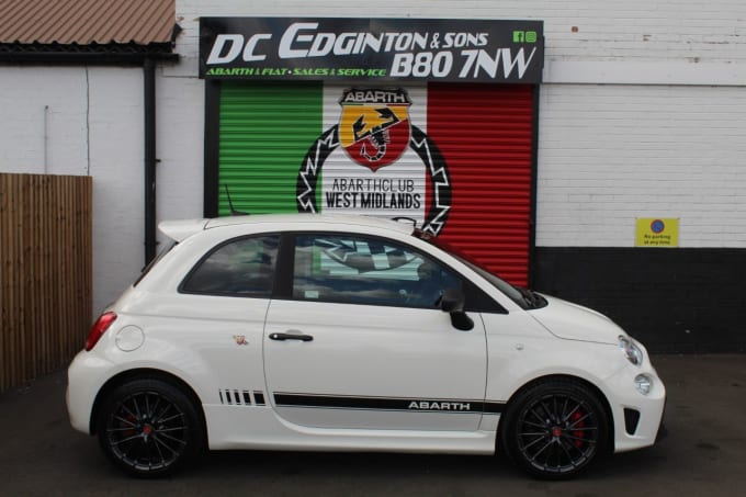 2025 Abarth 595