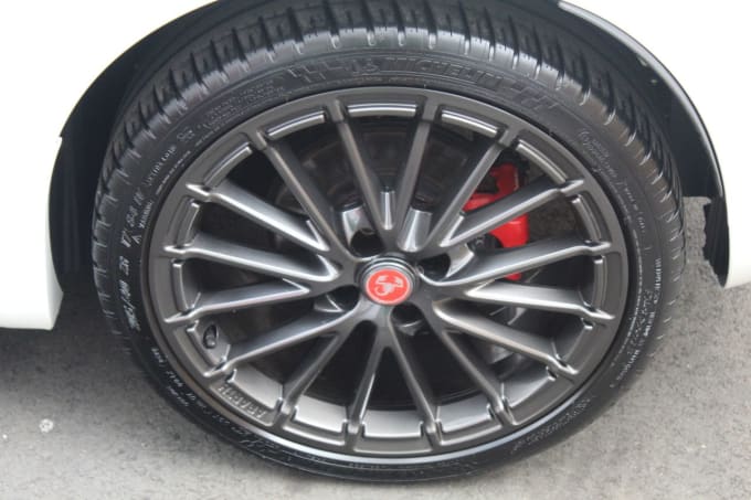 2025 Abarth 595