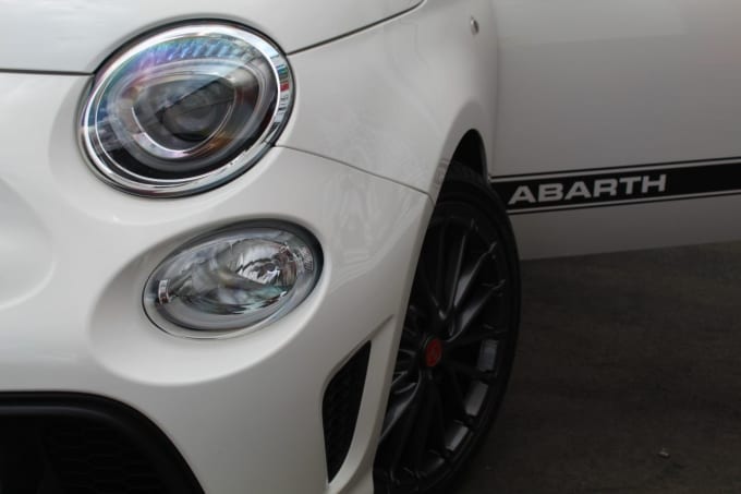 2025 Abarth 595