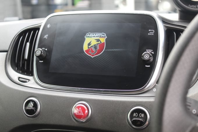 2025 Abarth 595