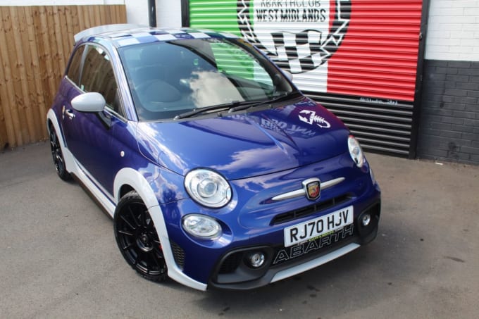 2025 Abarth 695