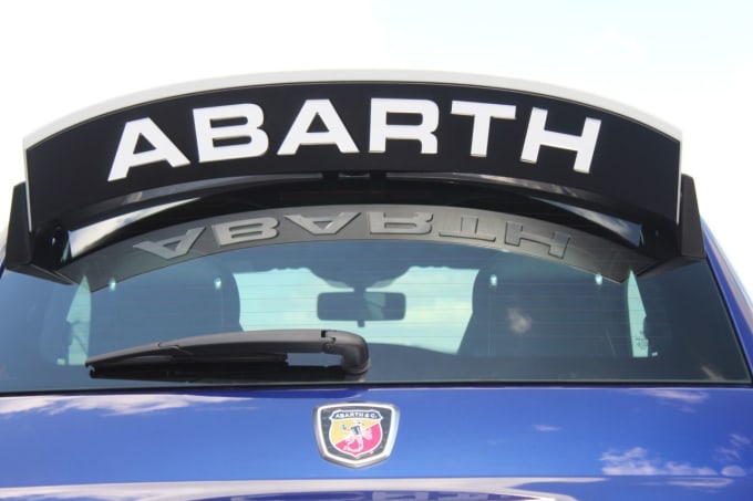 2025 Abarth 695
