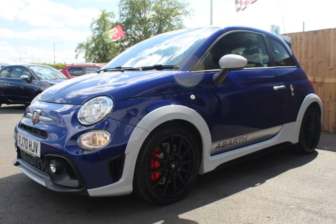 2025 Abarth 695