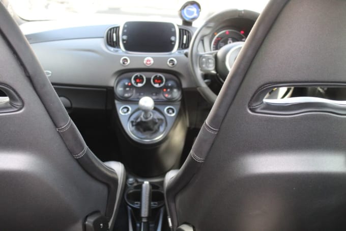 2025 Abarth 695