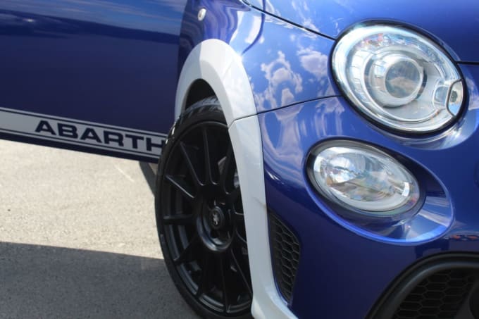 2025 Abarth 695