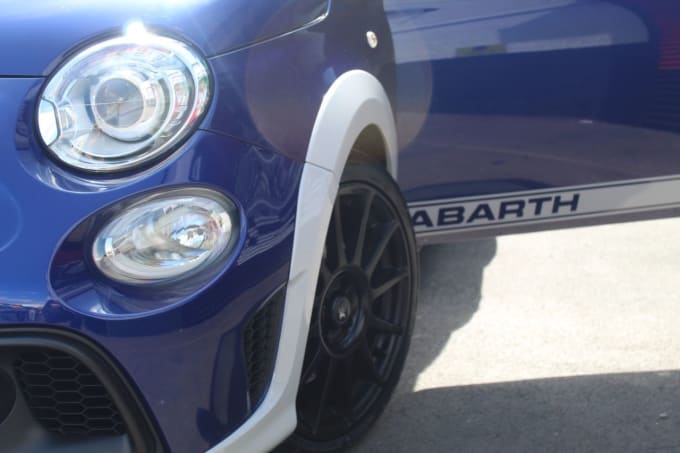 2025 Abarth 695