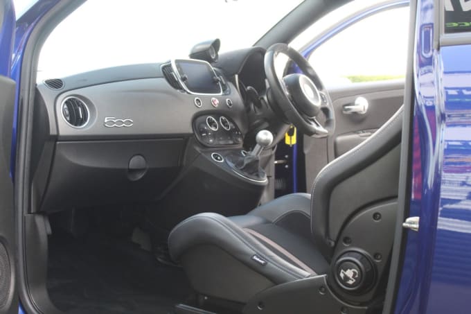 2025 Abarth 695