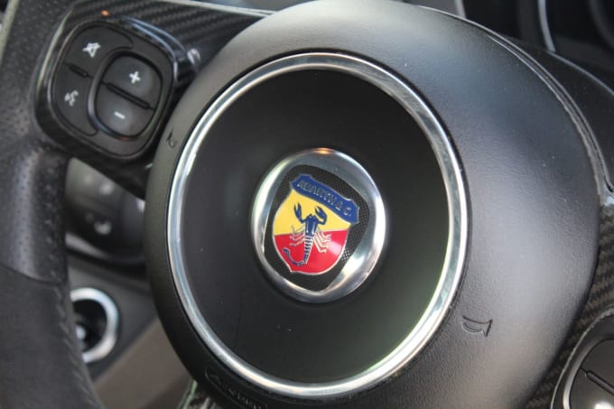 2025 Abarth 695